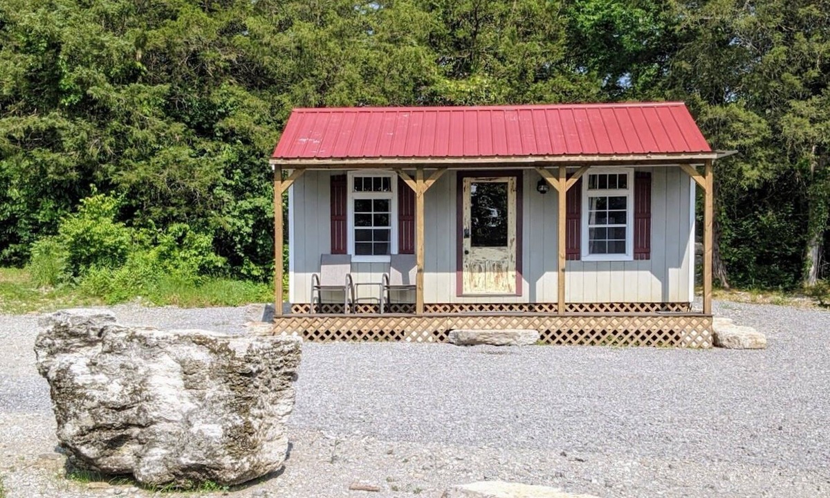 Franklin House | Tiny Rock House