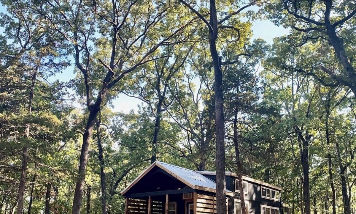 Pottsboro Cabin | Tiny Texoma Treasure: Your Wooded, Lakeside Wonderland