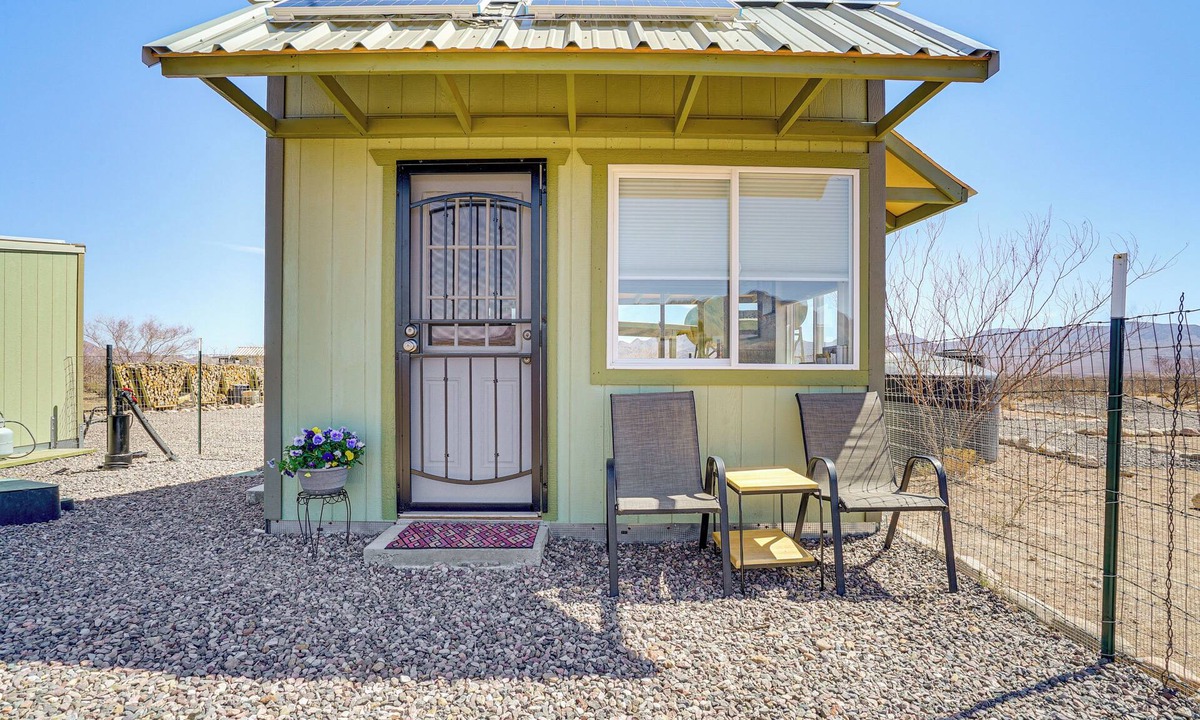 Rodeo Cottage | Tiny Town Cottages in Rodeo! 'Birdhouse'