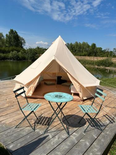 Clerey Other | Tipi du lac