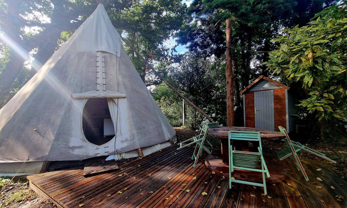 Cite Cottage | Tipi Nature - Pink Granite Coast