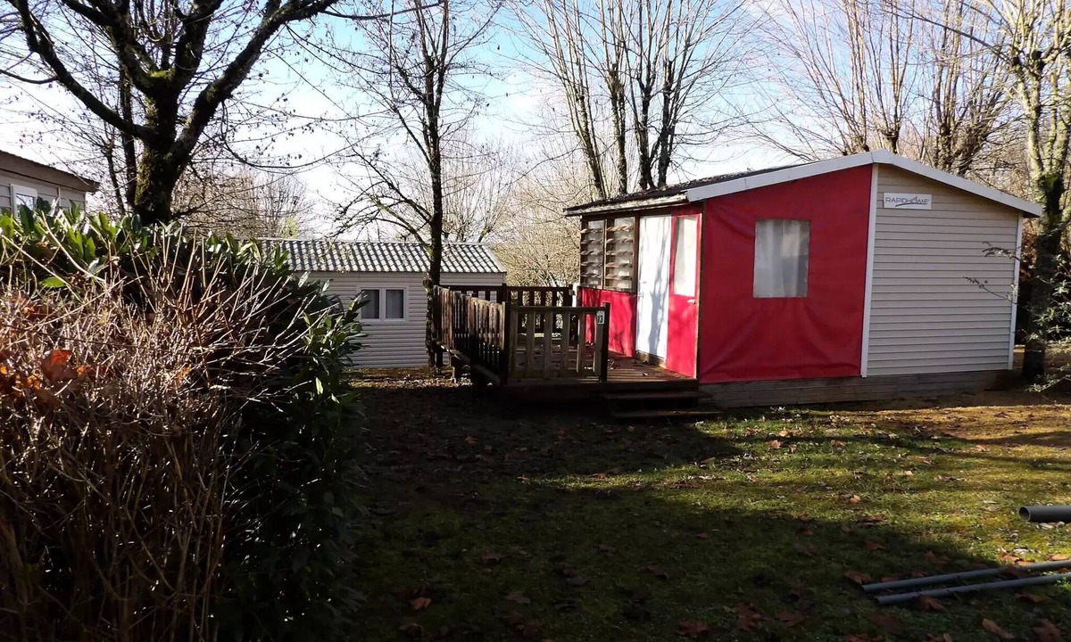 Limeuil House | TITHOME - Toilé bungalow sleeps 4