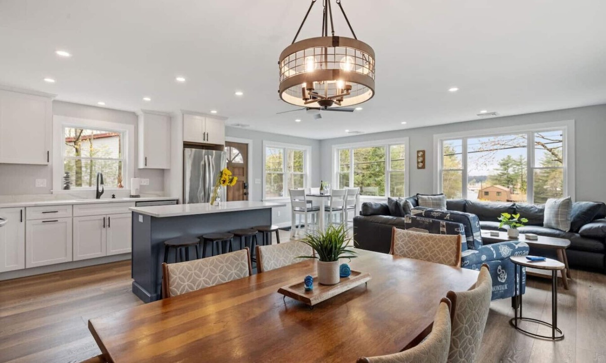 Gilford House | tnRelaxing Stay, Near Lake Winnipesaukee & Gunstock