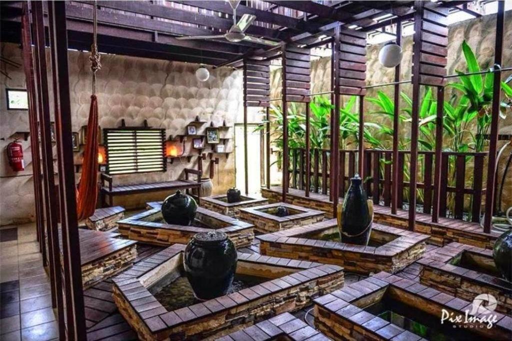 Teluk Intan House | TnT Novelty House