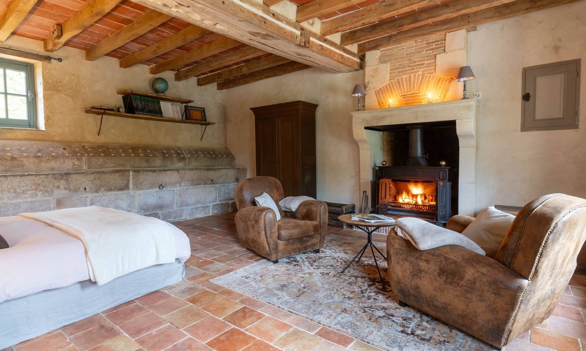 Berd'huis House | To complete