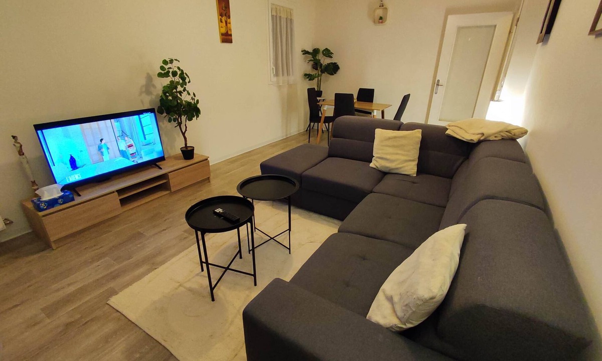 Chenove House | To complete