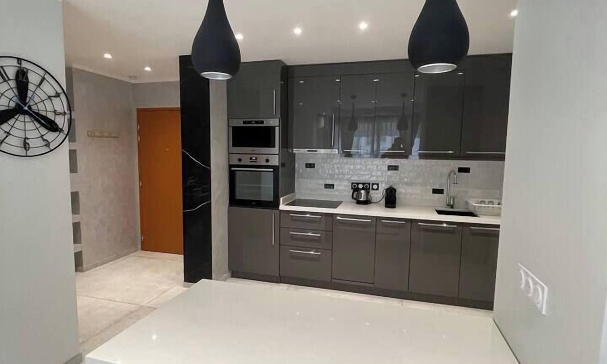 Quartier Exposition-Bajatiere Apartment | To complete