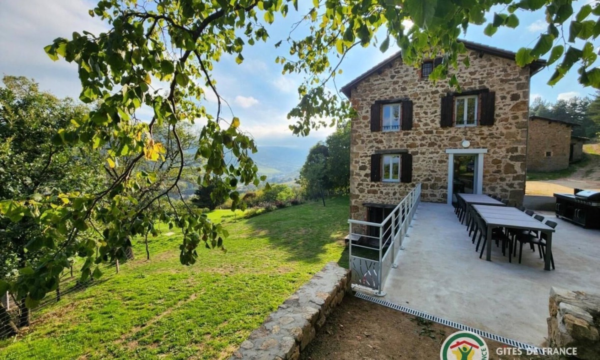 Satillieu Other | To complete