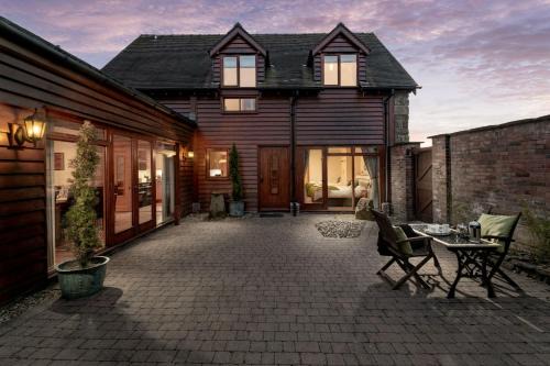 Hope Bowdler House | Toad Hall