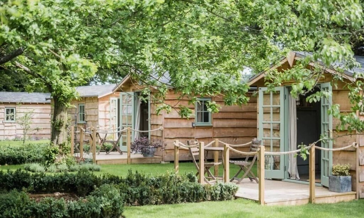 Beccles Cabin | Toad Hall Lodges, Wangford (Whole Site, All 5 Lod