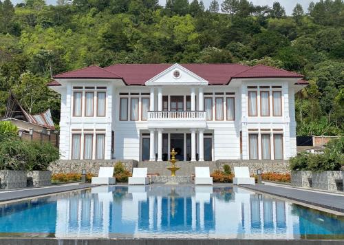 Simanindo Hotel | Toba Retreat Mansion and Villas