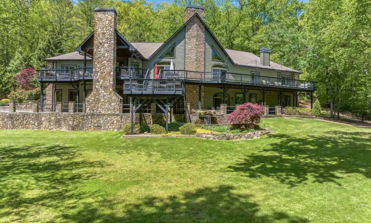 Blue Ridge House | Toccoa Lodge Toccoa River Frontage 10000 sqft