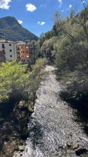 Guardiola de Bergueda Apartment | Tofona House