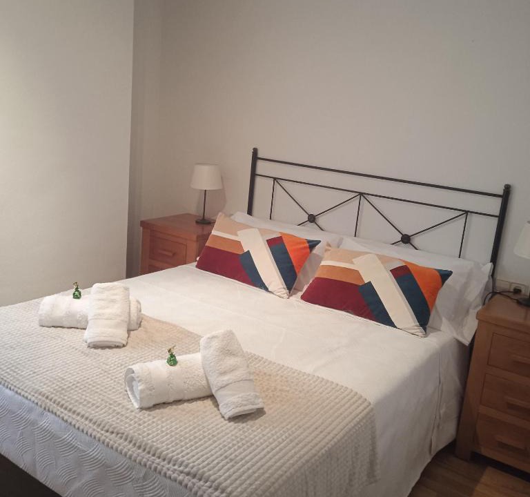 Province of Toledo Apartment | Toledo Enamora Dos - PARKING INCLUIDO