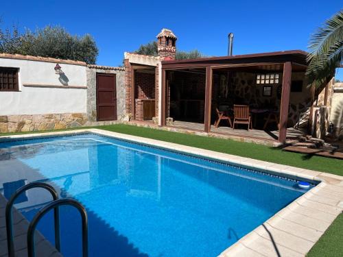 Arges House | TOLEDO ENCANTADO Piscina y BBQ privada 2,5 km de Puy du Foy