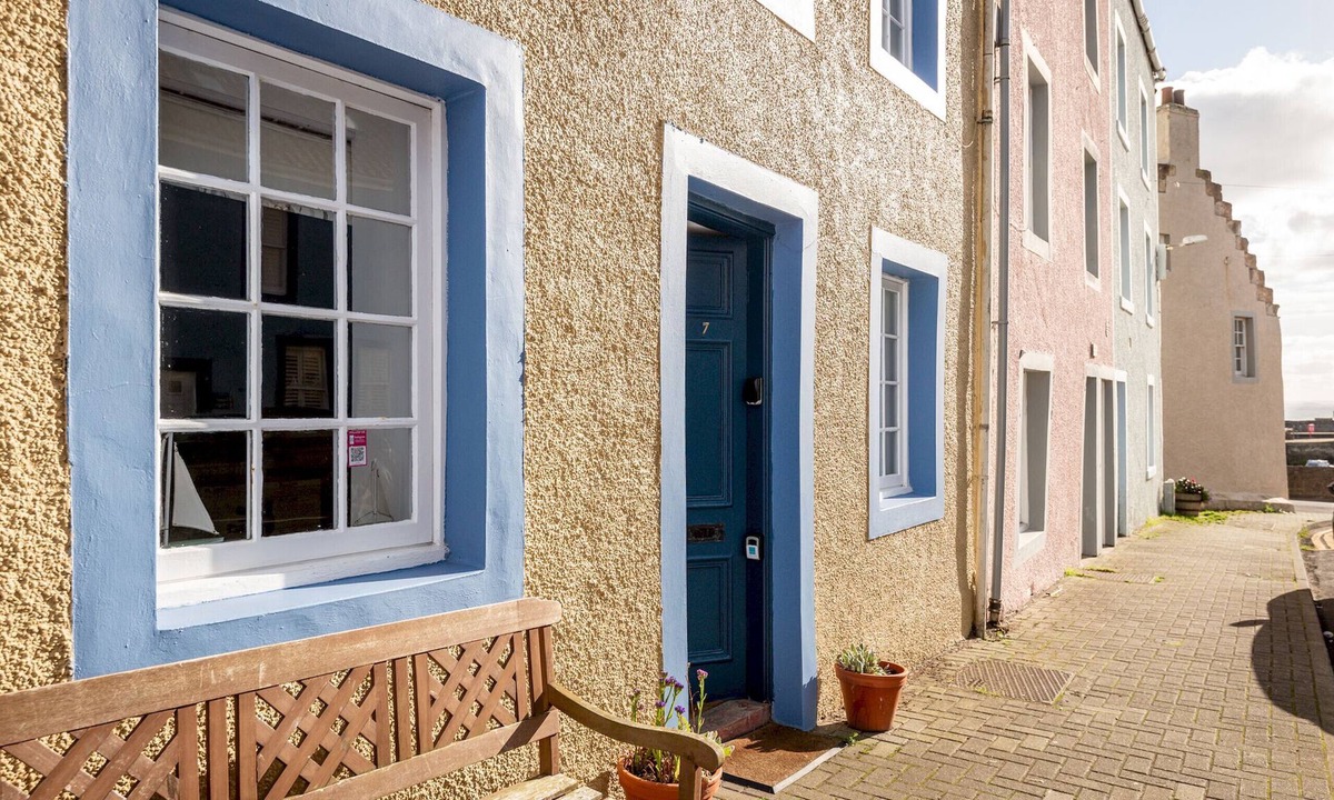 St Monans Ski Chalet | Tollbooth Townhouse | St Monans