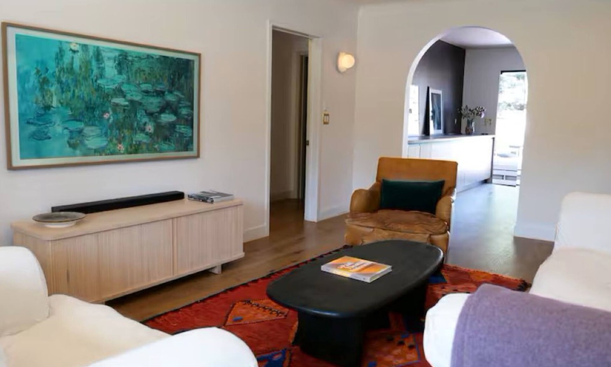 NoHo Arts District House | Toluca Home