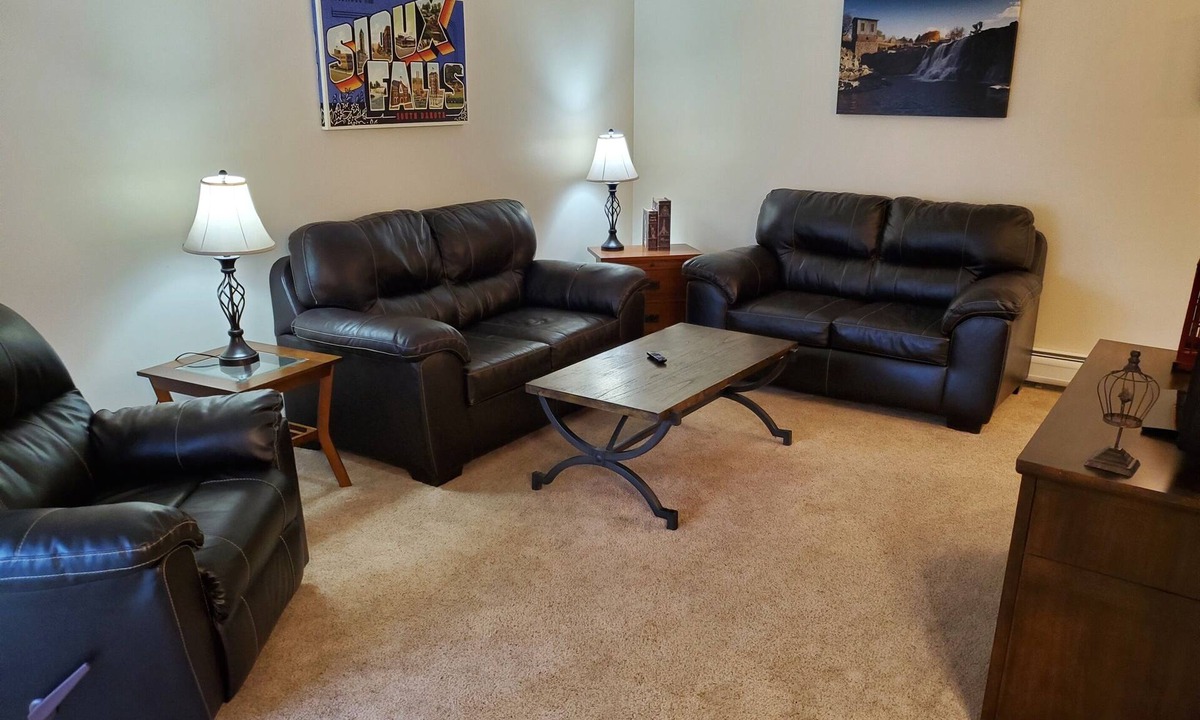 Sioux Falls Apartment | Tomar Park Apt 3 - KP101APT3