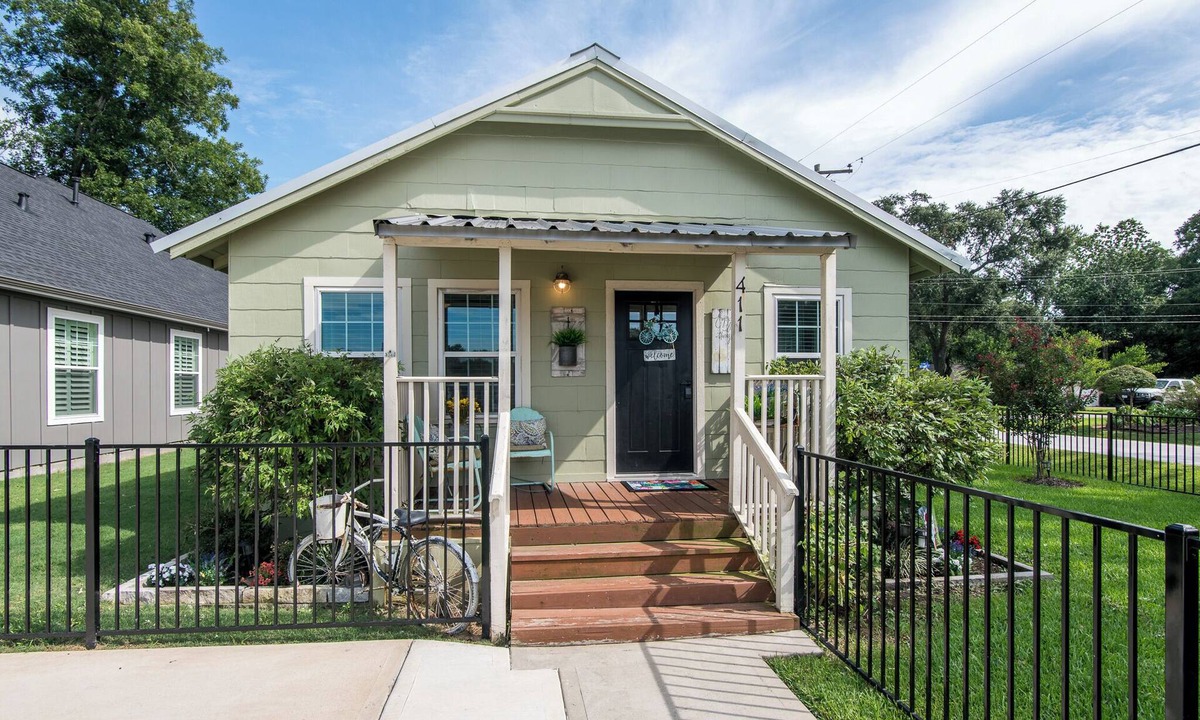 Tomball House | Tomball Craftman Cottage