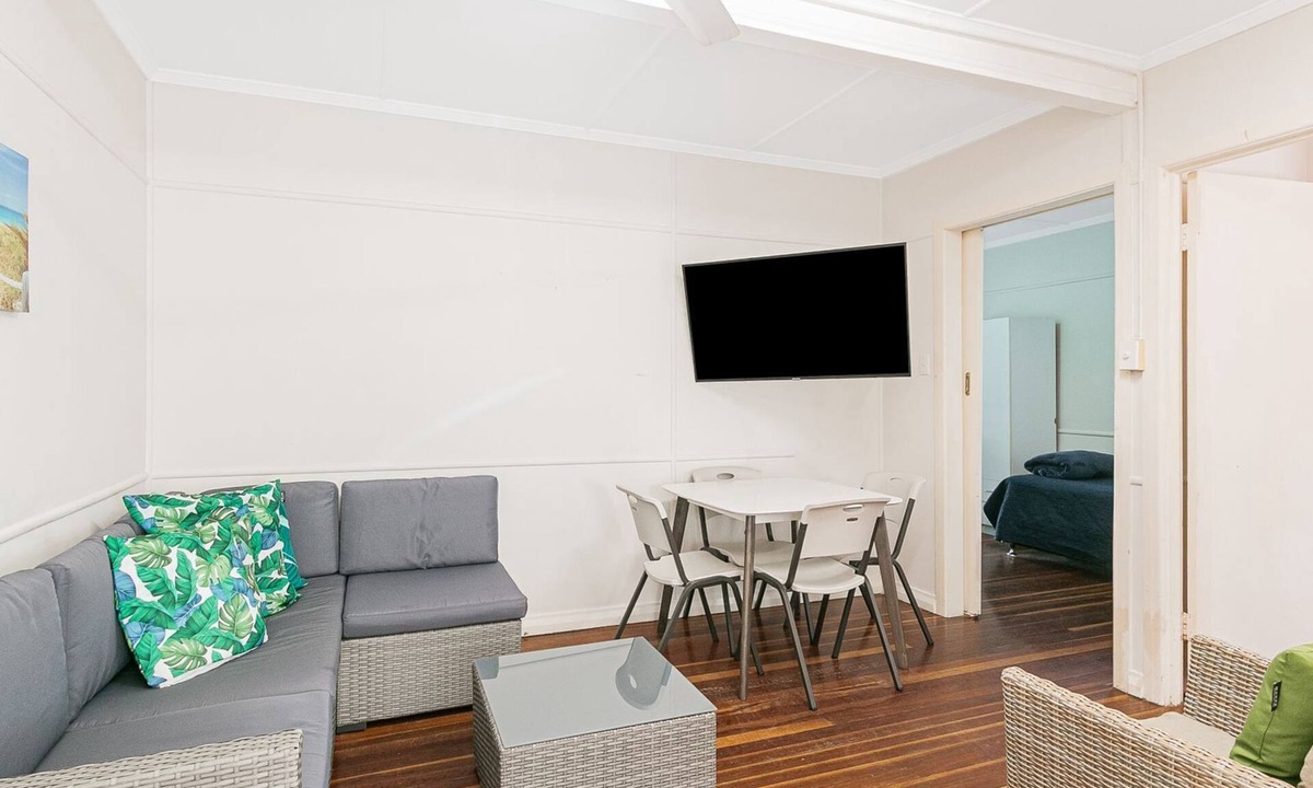 Coolangatta Apartment | Tondio Terrace Flat 5 - Pet Friendly