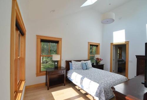 Stockbridge House | Too Good AKA 2 Goodrich St