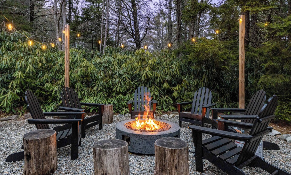 Long Pond House | Top 1% Poconos Retreat | Hot Tub · Pool · Lake