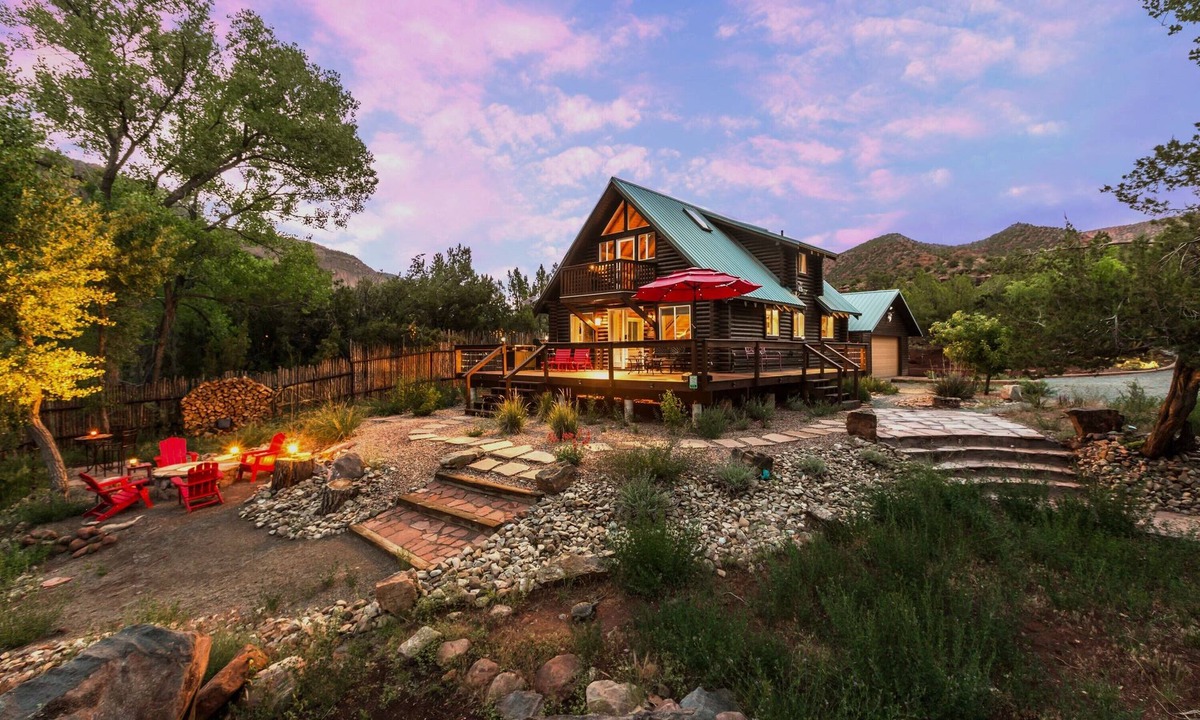 Jemez Springs Cabin | Top 1% River Oasis & Hot Springs Nearby