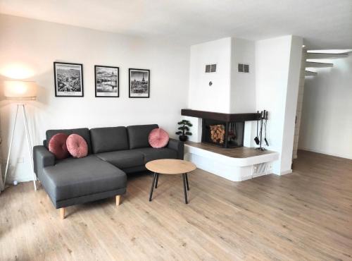 Killwangen Apartment | Top duplex Apartment Zurich-Limmattal