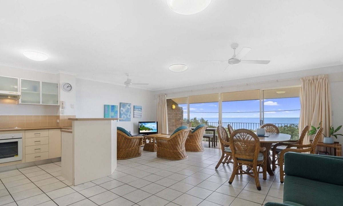 Woorim Apartment | Top Floor Beachfront Apartment