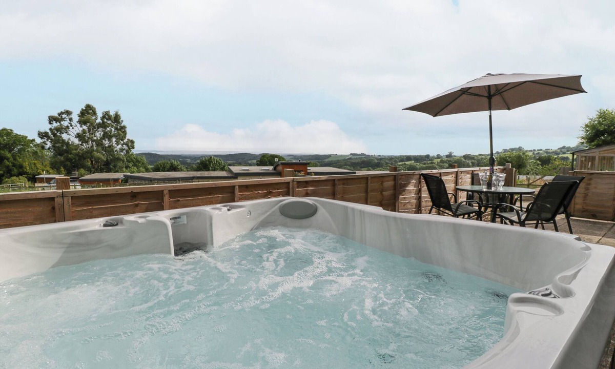 St. Brides Netherwent Cottage | Top Lodge