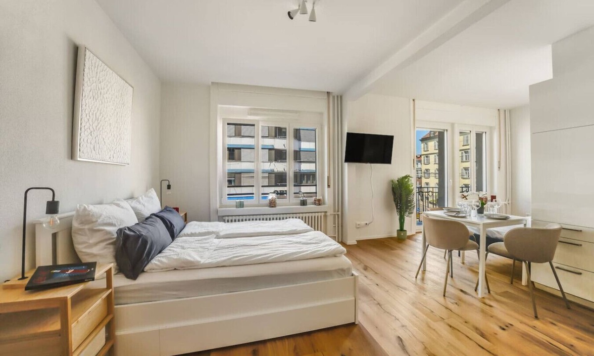 St. Gallen Condo | Top modern apartment very central to the fair