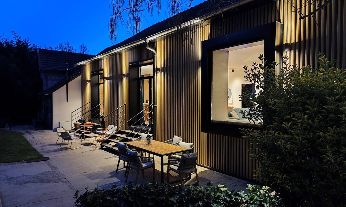 Saint-Clair-de-la-Tour House | Top-of-the-range accommodation in exceptional surroundings, private pond and canal