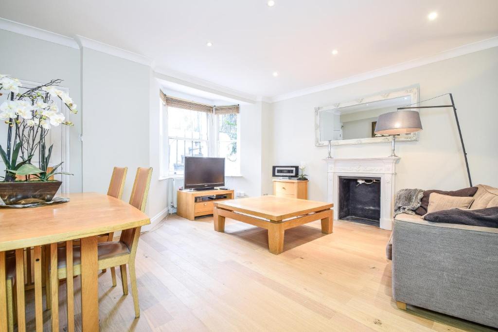 Redcliffe Apartment | Top Properties Chelsea