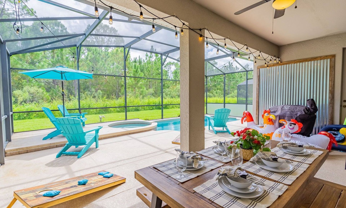 Trafalgar Village House | TOP RATED Disney-Themed Villa w/ARCADE Game Room ♥3 King Suites♥Private Pool/Spa