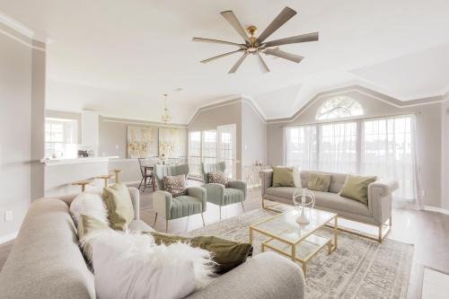 Barker House | Top-Rated Pet-Friendly Stay in a Gated Community