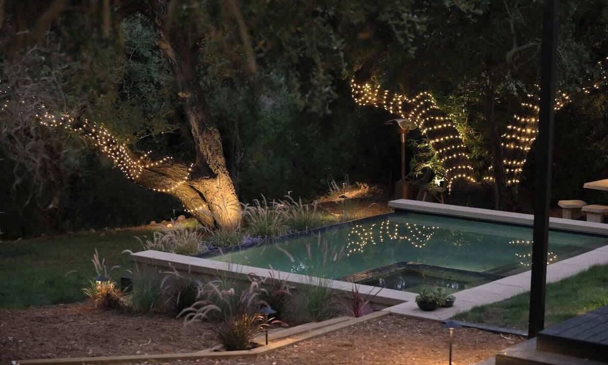 Fernwood House | Topanga Canyon | Pool + Hot Tub by Colby & Conrad