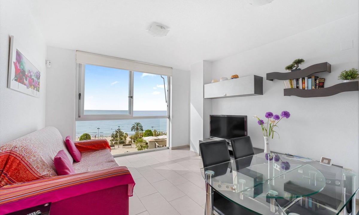 Barri Vell - Santa Creu Apartment | 'Topete' Apartment with Sea Views, Wi-Fi and Air Conditioning