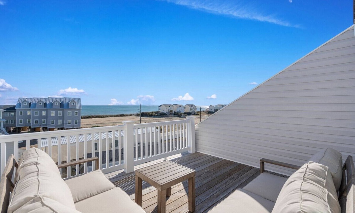 Surf City Villa | Topsail Treasure: Elevator| Pool| Steps from Beach