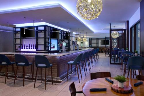 Etobicoke Hotel | Toronto Airport Marriott Hotel