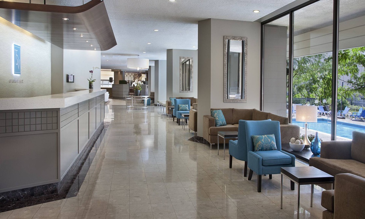 Wynford-Concorde Hotel | Toronto Don Valley Hotel and Suites