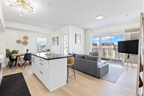 CityPlace Apartment | Toronto Harbourview Suites with free parking