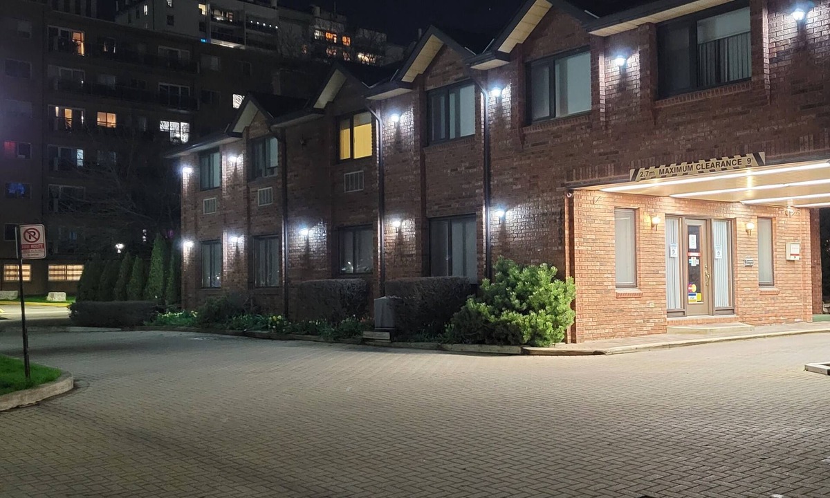 Lakeview Hotel | Toronto Lakeshore Hotel