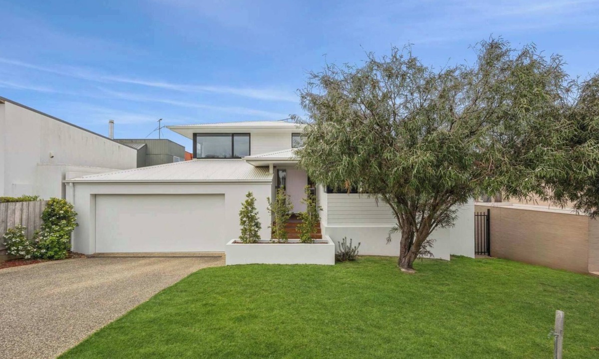 Torquay House | Torquay Point White-Water Retreat