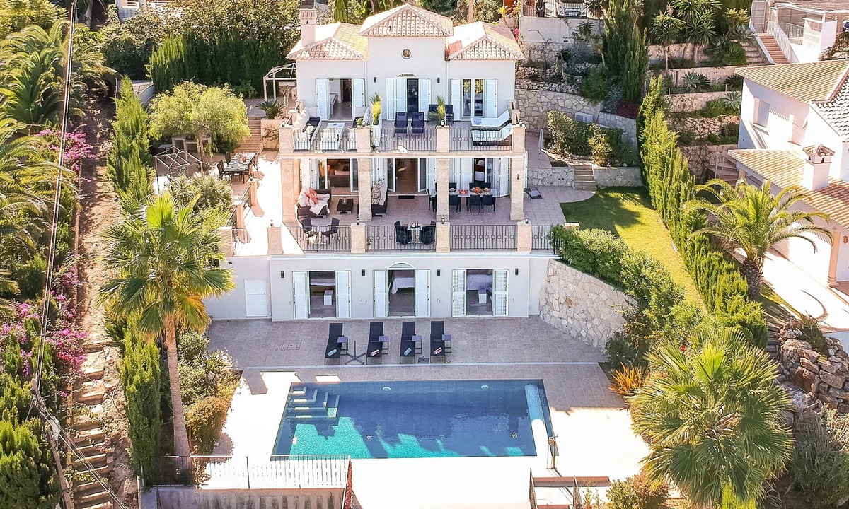 Mar Azul Villa | Torre de Suenos - Tower of Dreams, Torre De Sueños - large 5 bedroom villa, 400m from the beach in o.