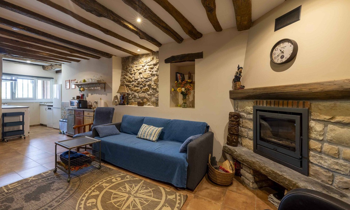 Aia Apartment | Total comfort in the middle of nature: Spacious and with a view