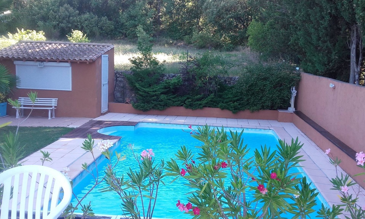 Flayosc Apartment | Total independent full foot studio in property with parking