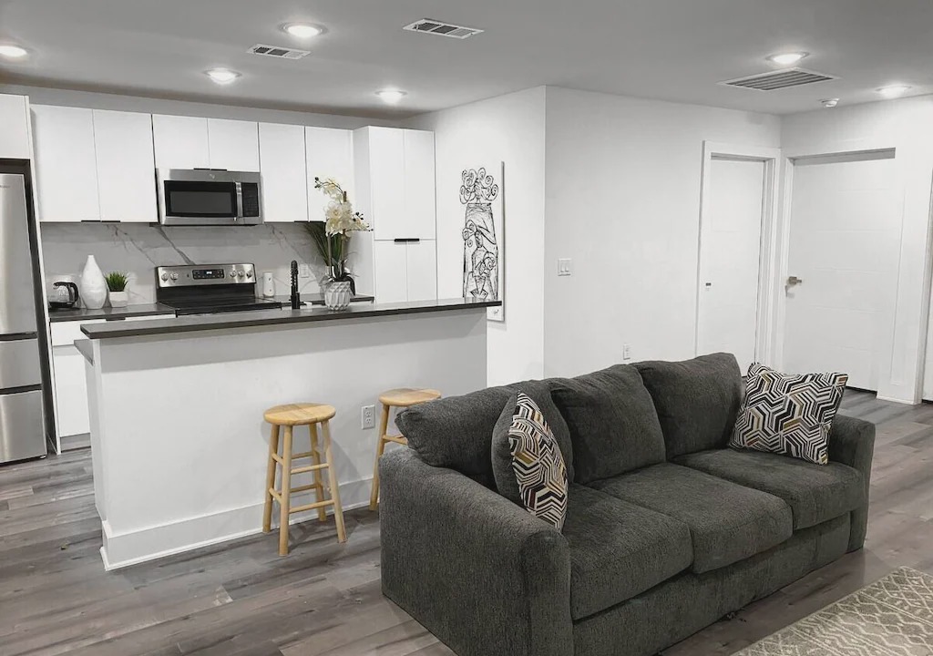 Old East Dallas House | Touchless Uptown Dallas 2BR