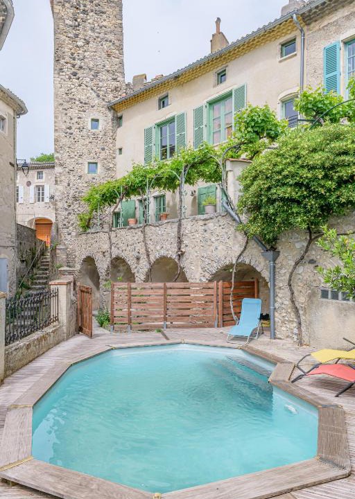 Rochemaure Bed & Breakfast | Tour Des Remparts