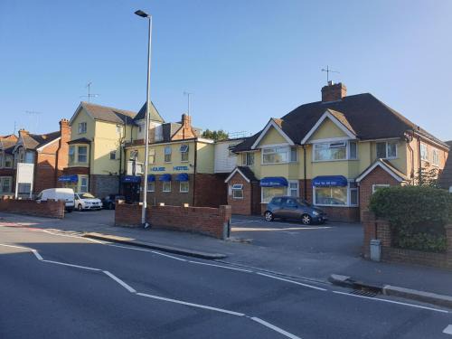 Earley Hotel | Tower House Hotel