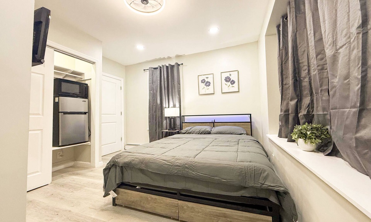 Newton Apartment | Town & Country Andover Studio Unit